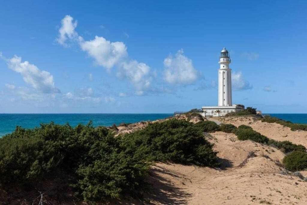 Jabuti Autocaravana Con Porche Y Aparcamiento Cadiz Exterior photo